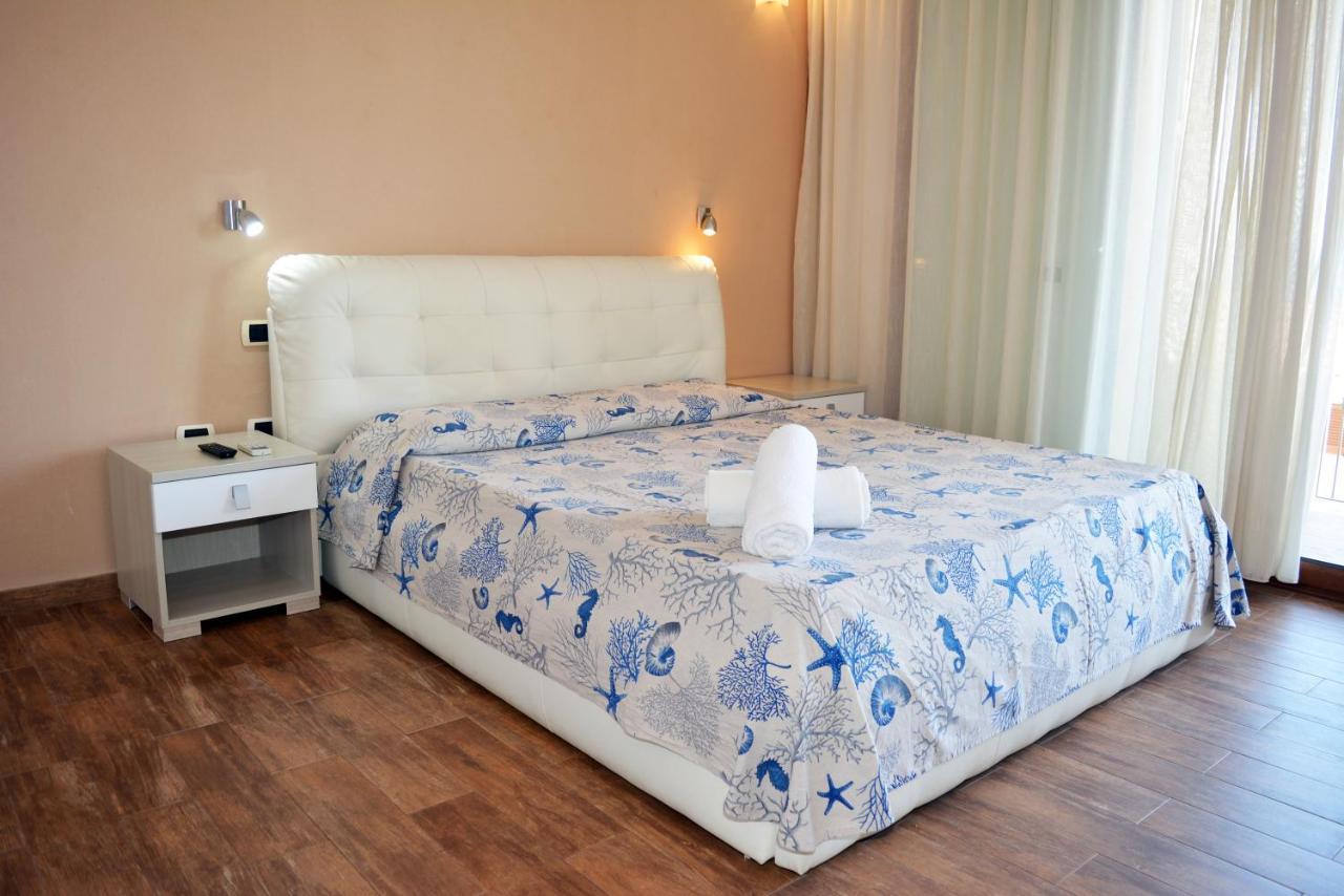 Rena Bianca Suite By La Contessa Santa Teresa Gallura Luaran gambar